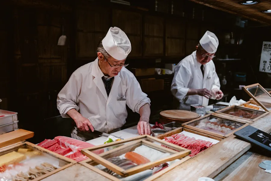 Chef al lavoro in cucina