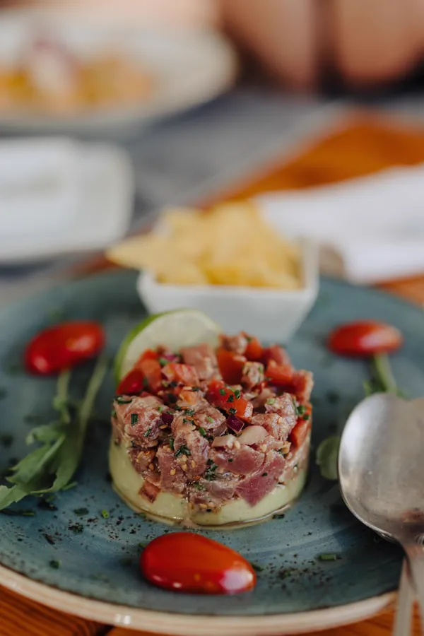 Tartare di tonno piccante